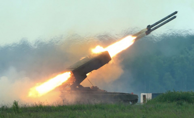 На военном параде в Ереване представили российские «Солнцепёки» и Су-30СМ