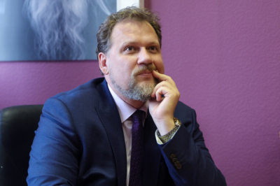 «За дозу готов на все»: Юрий Кот о Зеленском, Пугачевой, Меладзе и Ротару