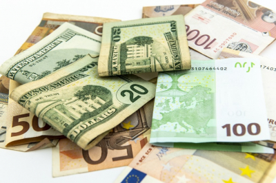 EUR/USD сохраняет импульс роста: валюты отыгрывают геополитическую паузу