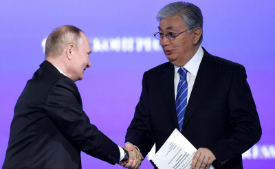 Путин и Токаев начали расширенные переговоры во Дворце Независимости