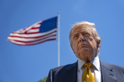 Политолог оценил шансы на сближение США и КНР после визита Трампа в Пекин