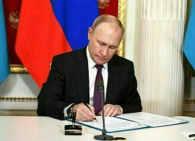 Путин поблагодарил волонтеров за помощь пострадавшим от наводнения в Дагестане